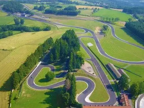 Circuit automobile du Mas du Clos